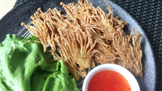 Pan-Fried Crispy Enoki Mushrooms